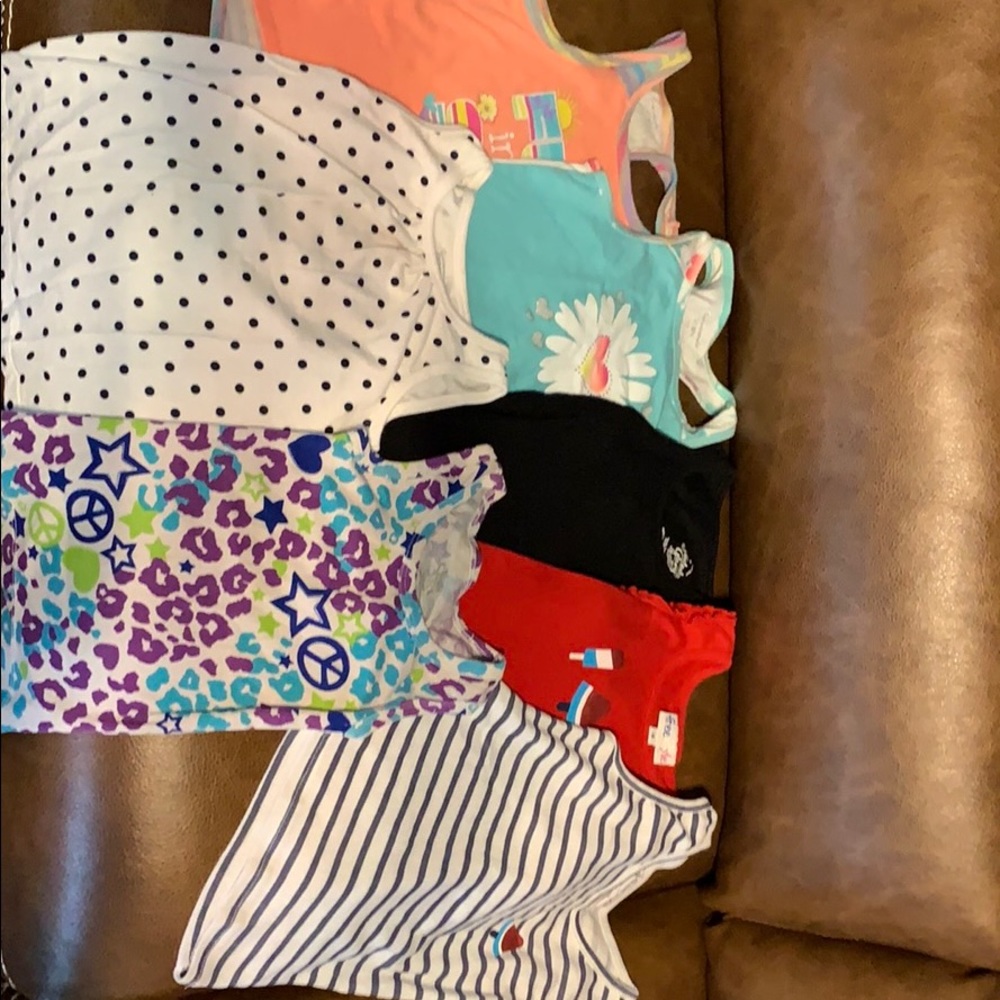 Tank tops 4T